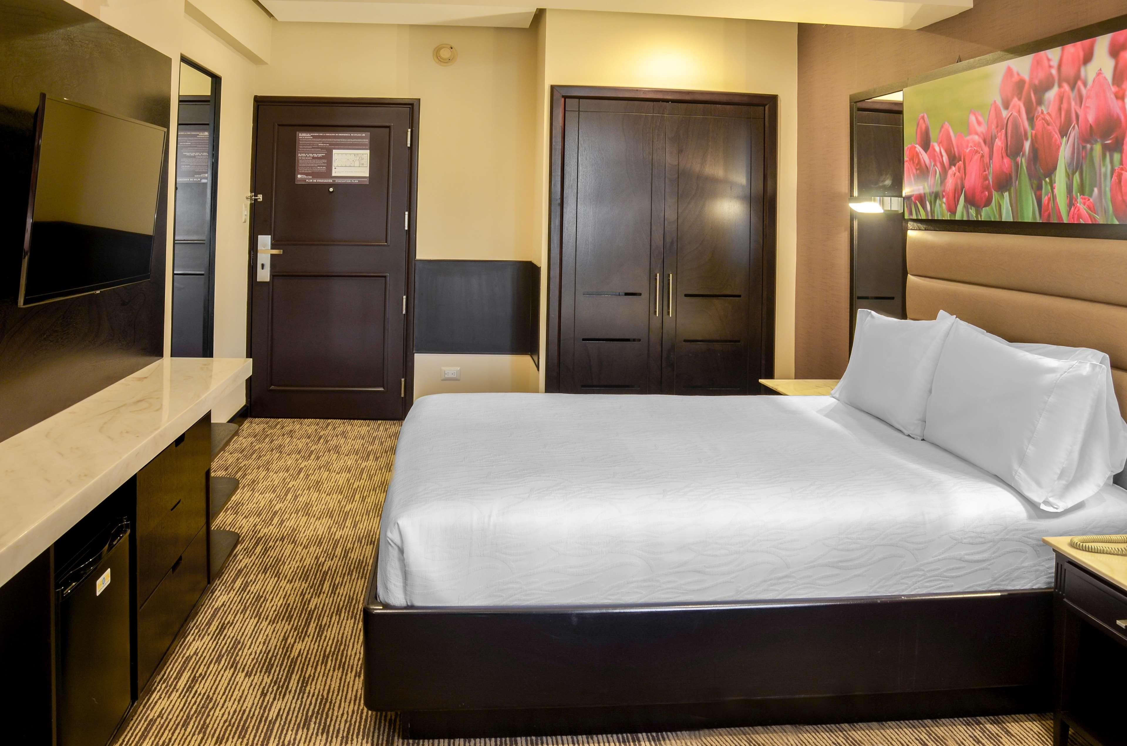 Hilton Garden Inn Guatemala City Ngoại thất bức ảnh