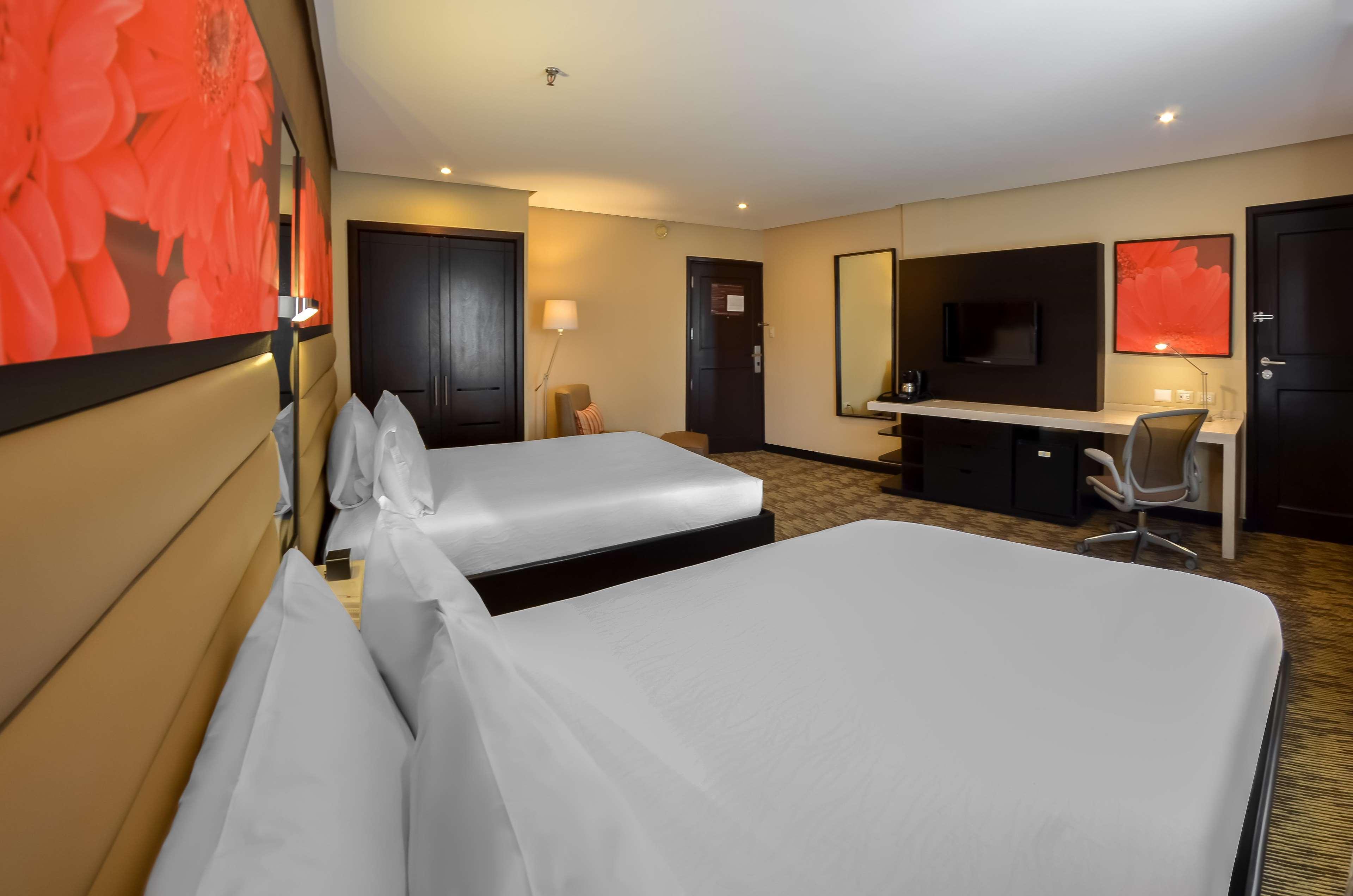 Hilton Garden Inn Guatemala City Ngoại thất bức ảnh