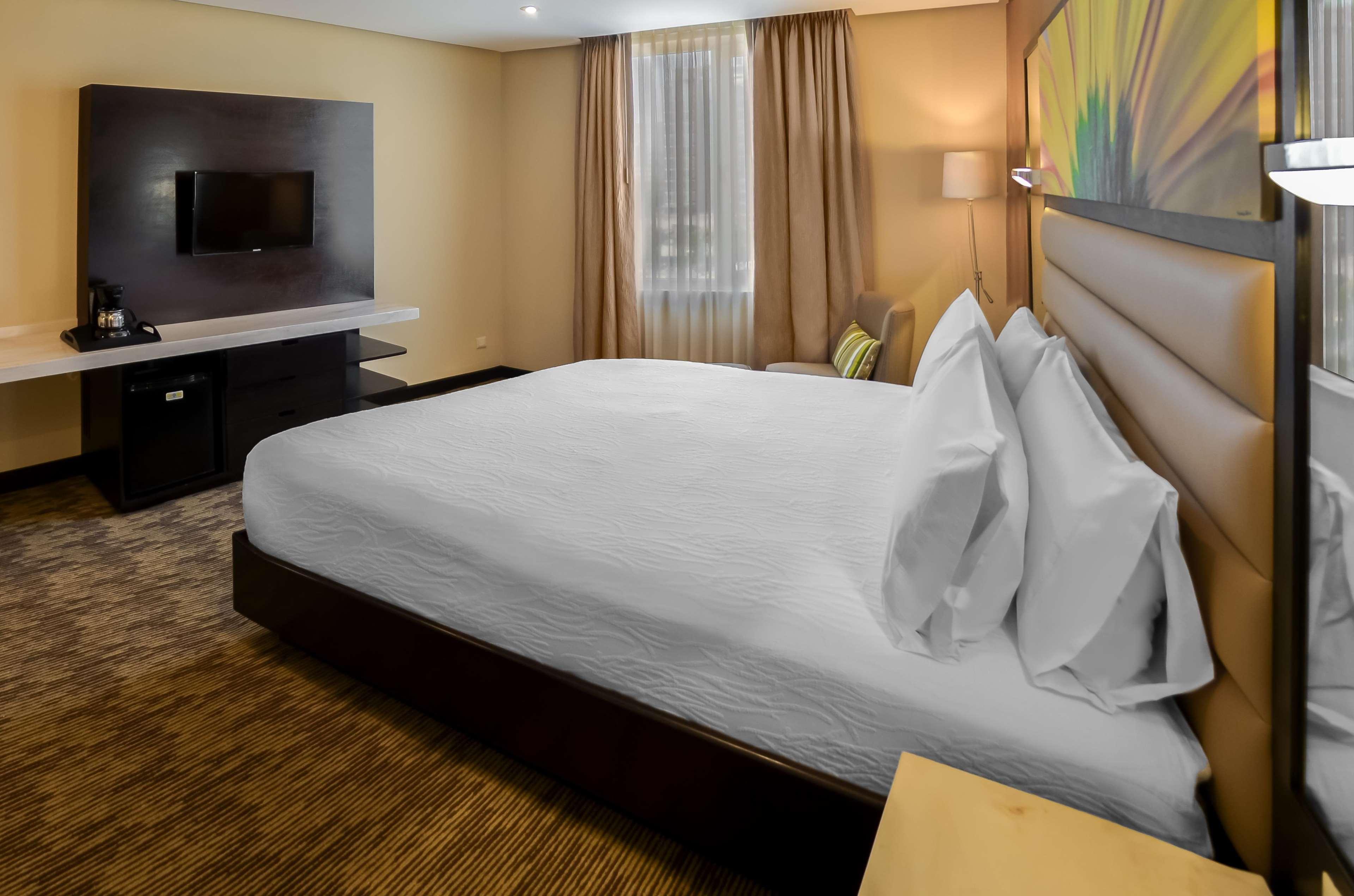 Hilton Garden Inn Guatemala City Ngoại thất bức ảnh