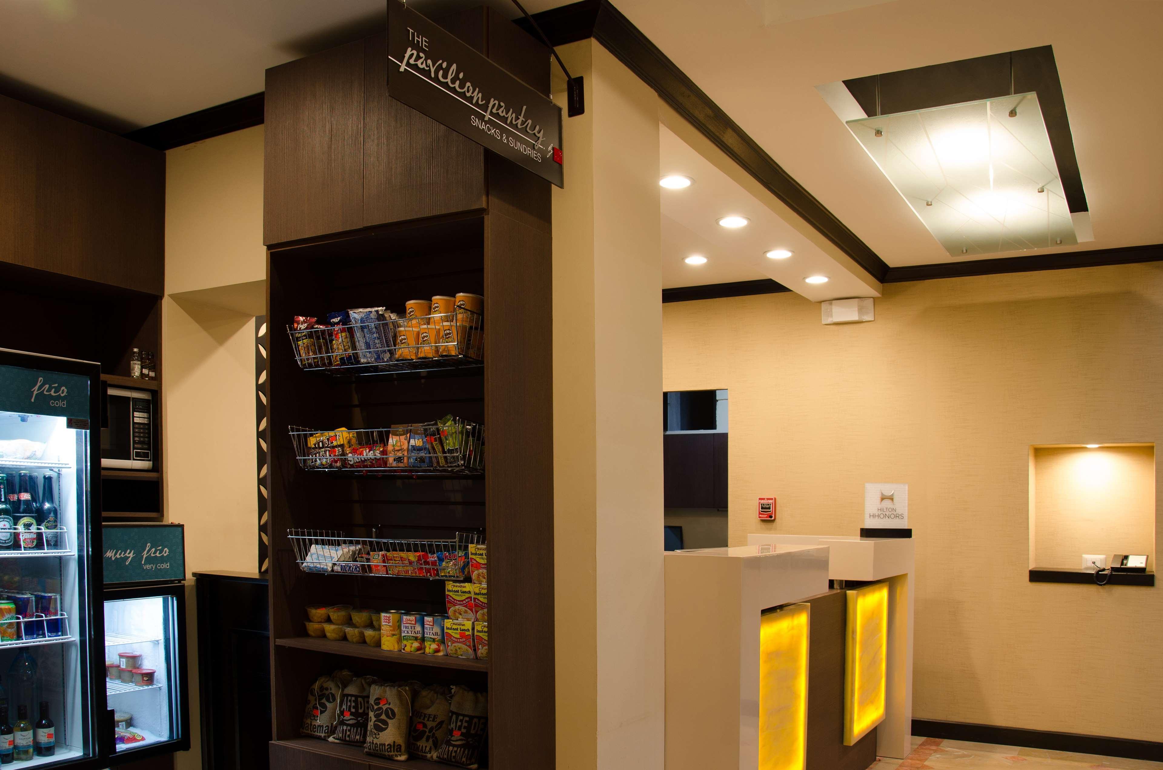 Hilton Garden Inn Guatemala City Ngoại thất bức ảnh