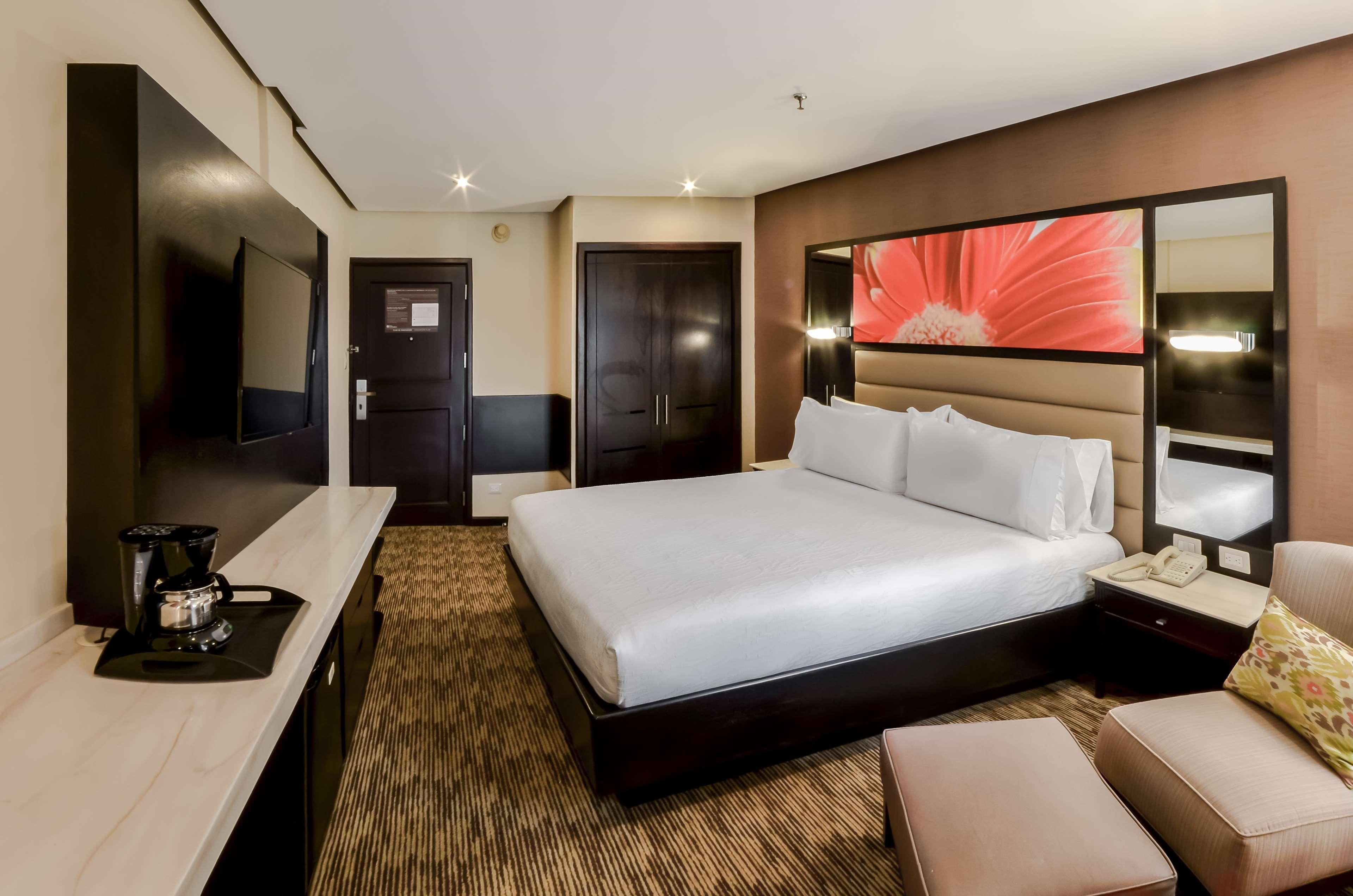 Hilton Garden Inn Guatemala City Ngoại thất bức ảnh