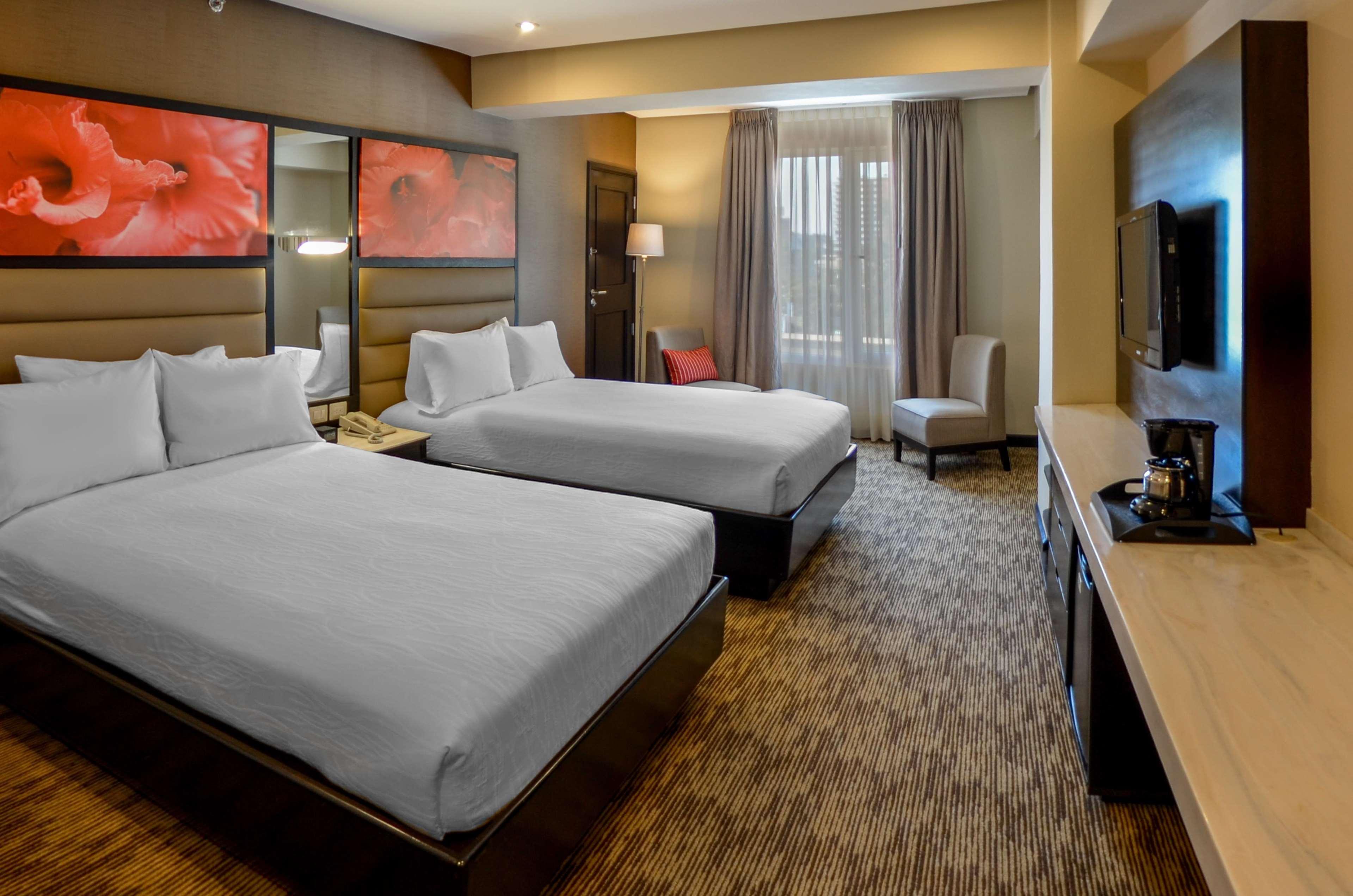 Hilton Garden Inn Guatemala City Ngoại thất bức ảnh