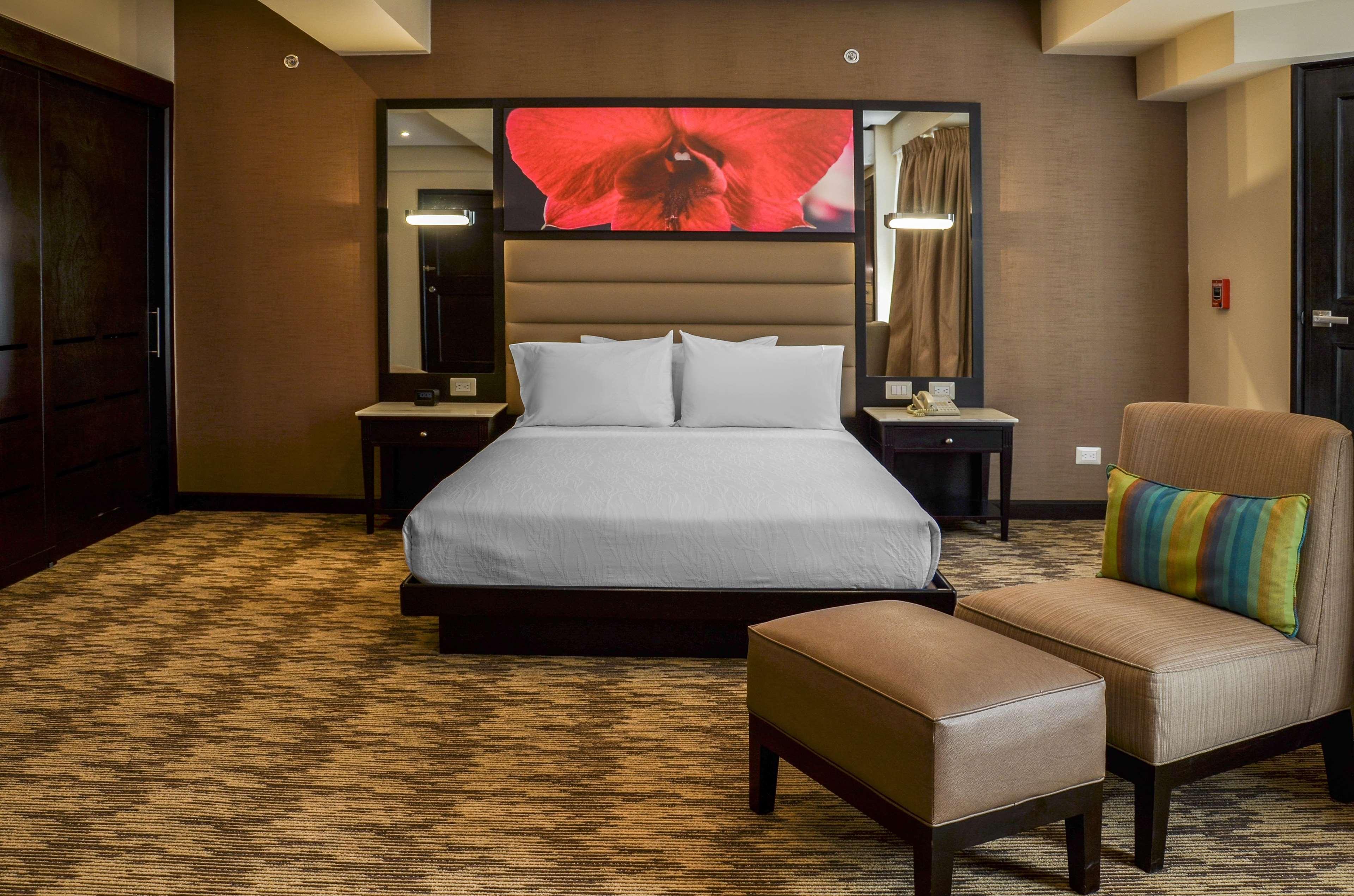 Hilton Garden Inn Guatemala City Ngoại thất bức ảnh