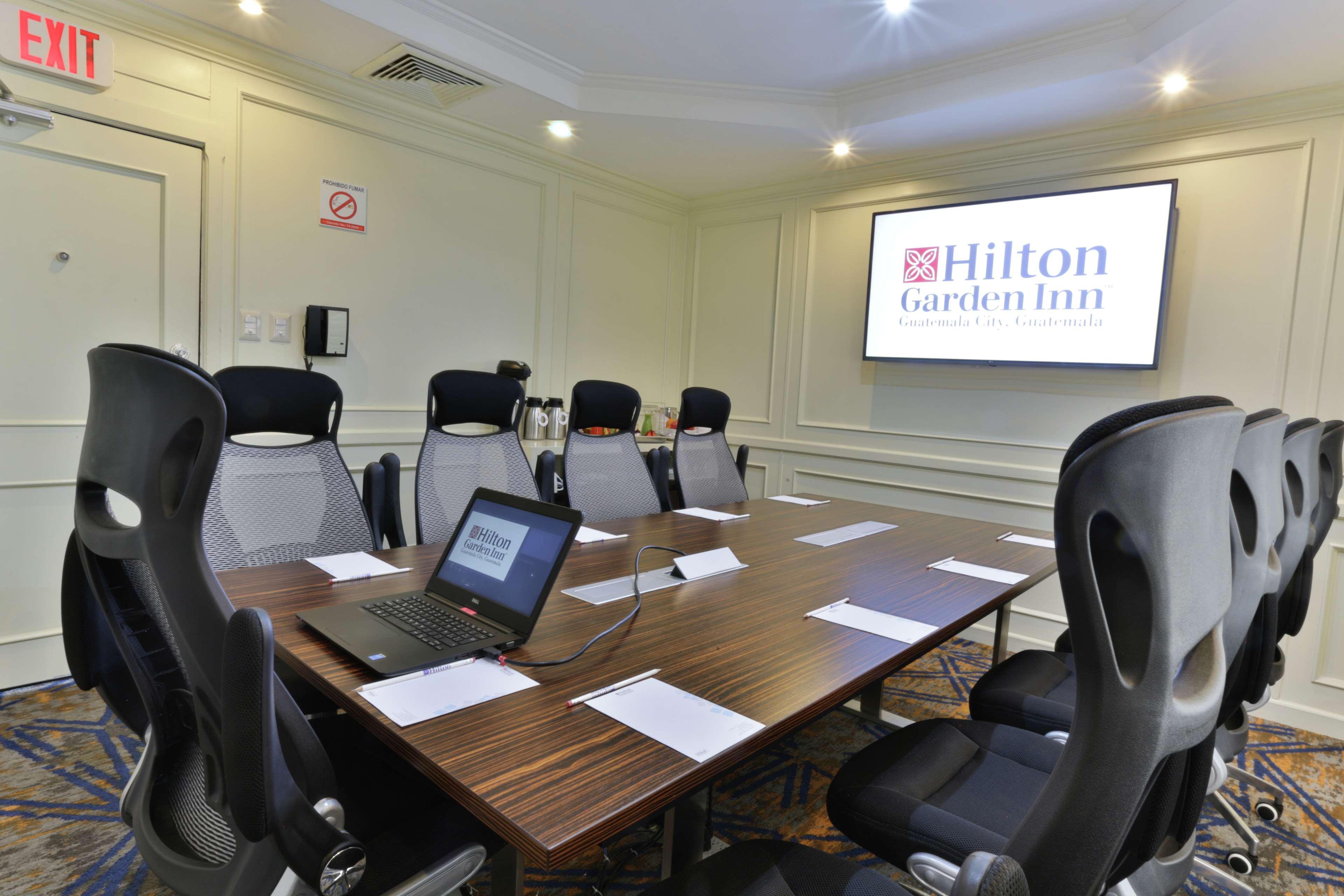 Hilton Garden Inn Guatemala City Ngoại thất bức ảnh
