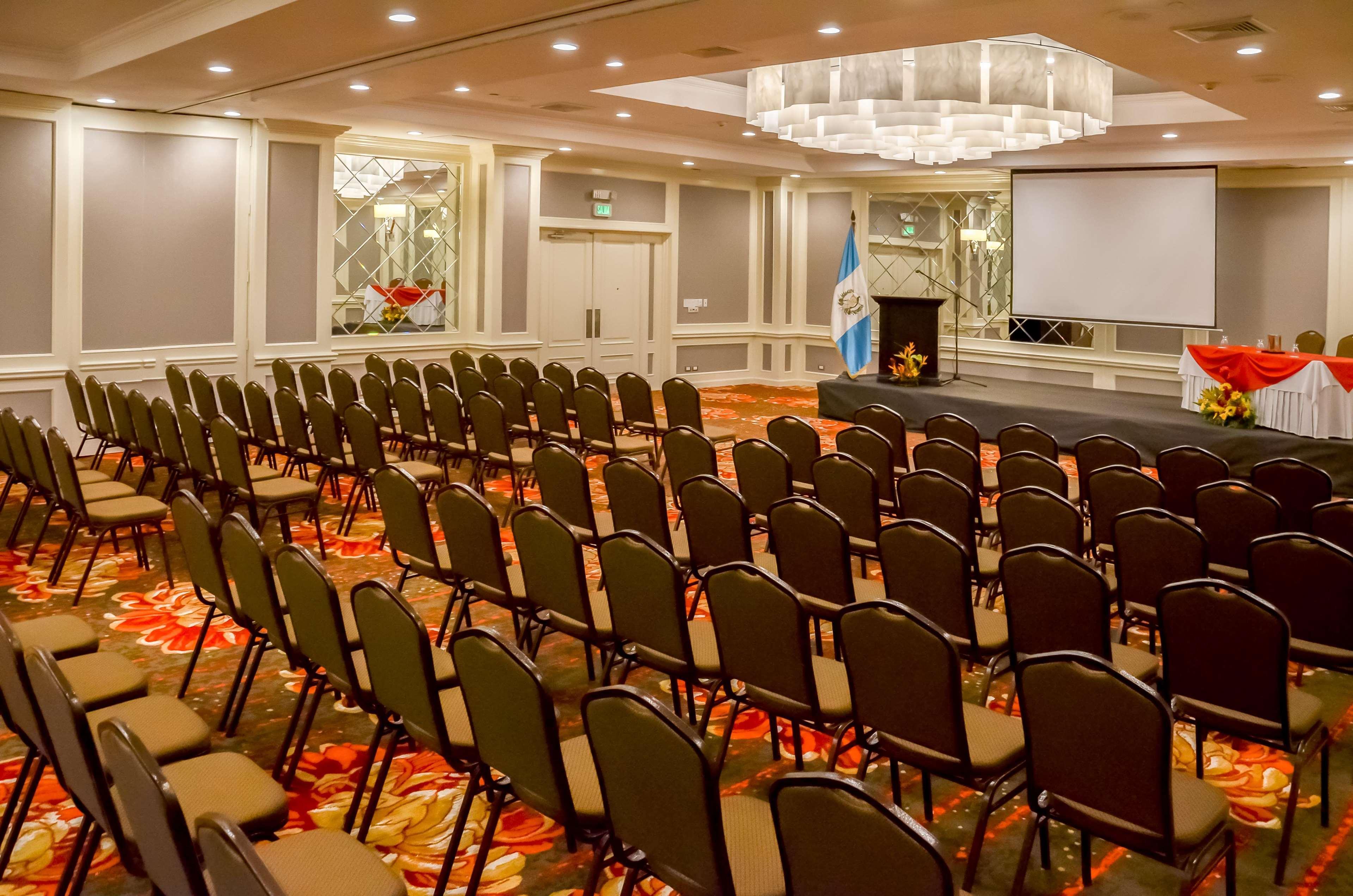 Hilton Garden Inn Guatemala City Ngoại thất bức ảnh