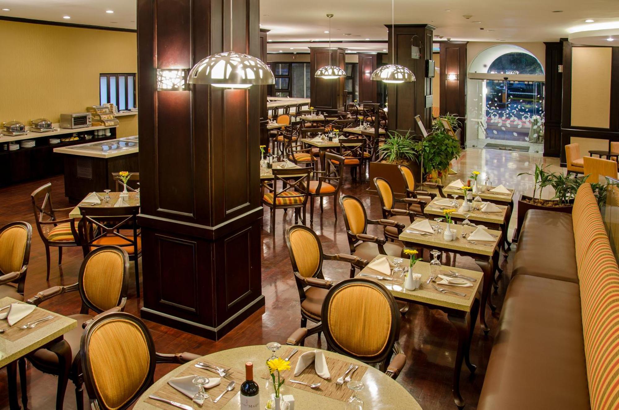 Hilton Garden Inn Guatemala City Ngoại thất bức ảnh